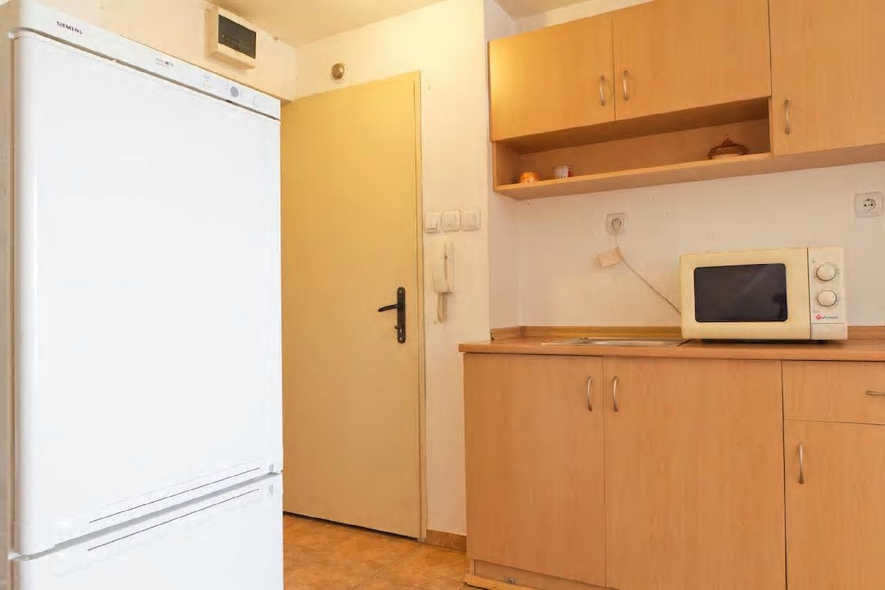 Stay Nexus Near Airport Sofia Luaran gambar